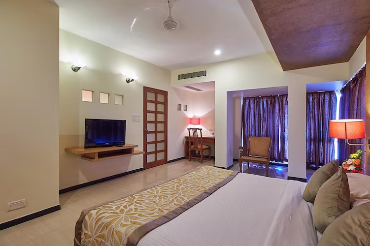 Deluxe Suite at La-Paz Gardens Beacon, Vasco da Gama, Goa - Photo 3