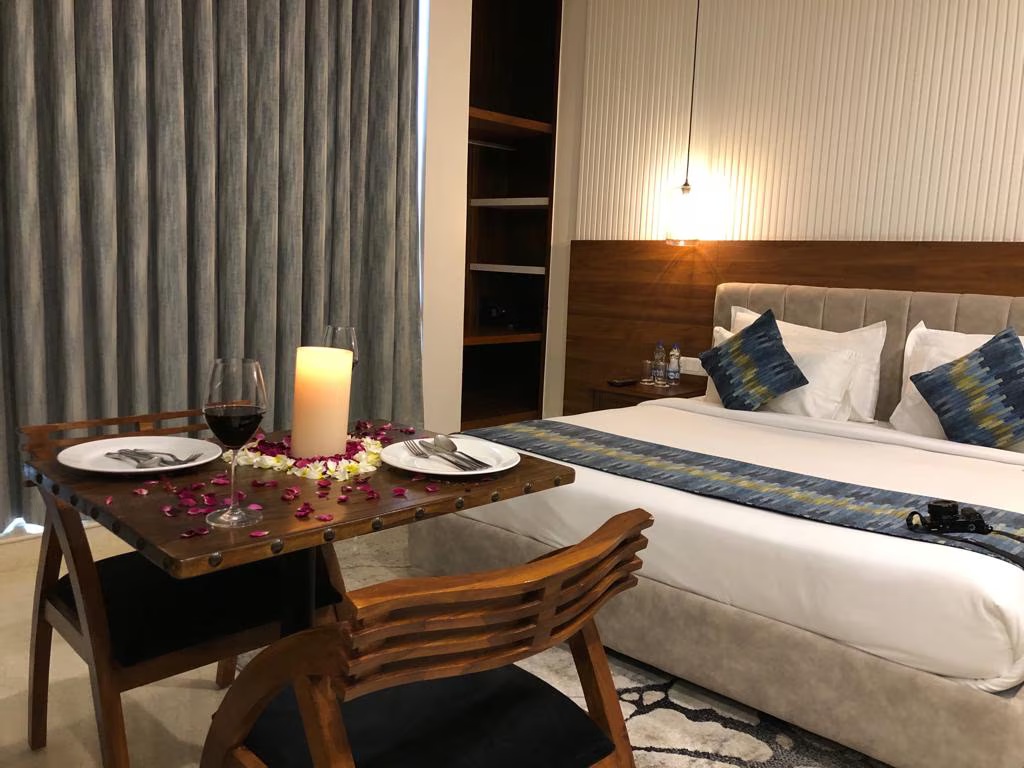 Suite Room (24 hours Room Service) at Comfort Inn Dhaliwals Gurgaon - Photo 2