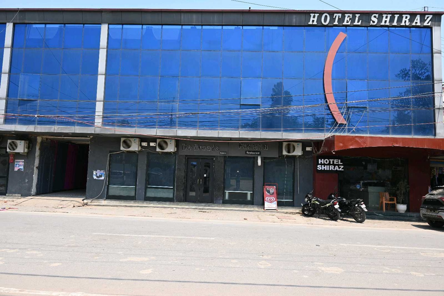 HOTEL SHIRAZ - Best Hotel | Restaurant | Top Bakery in Bhadohi photo 5