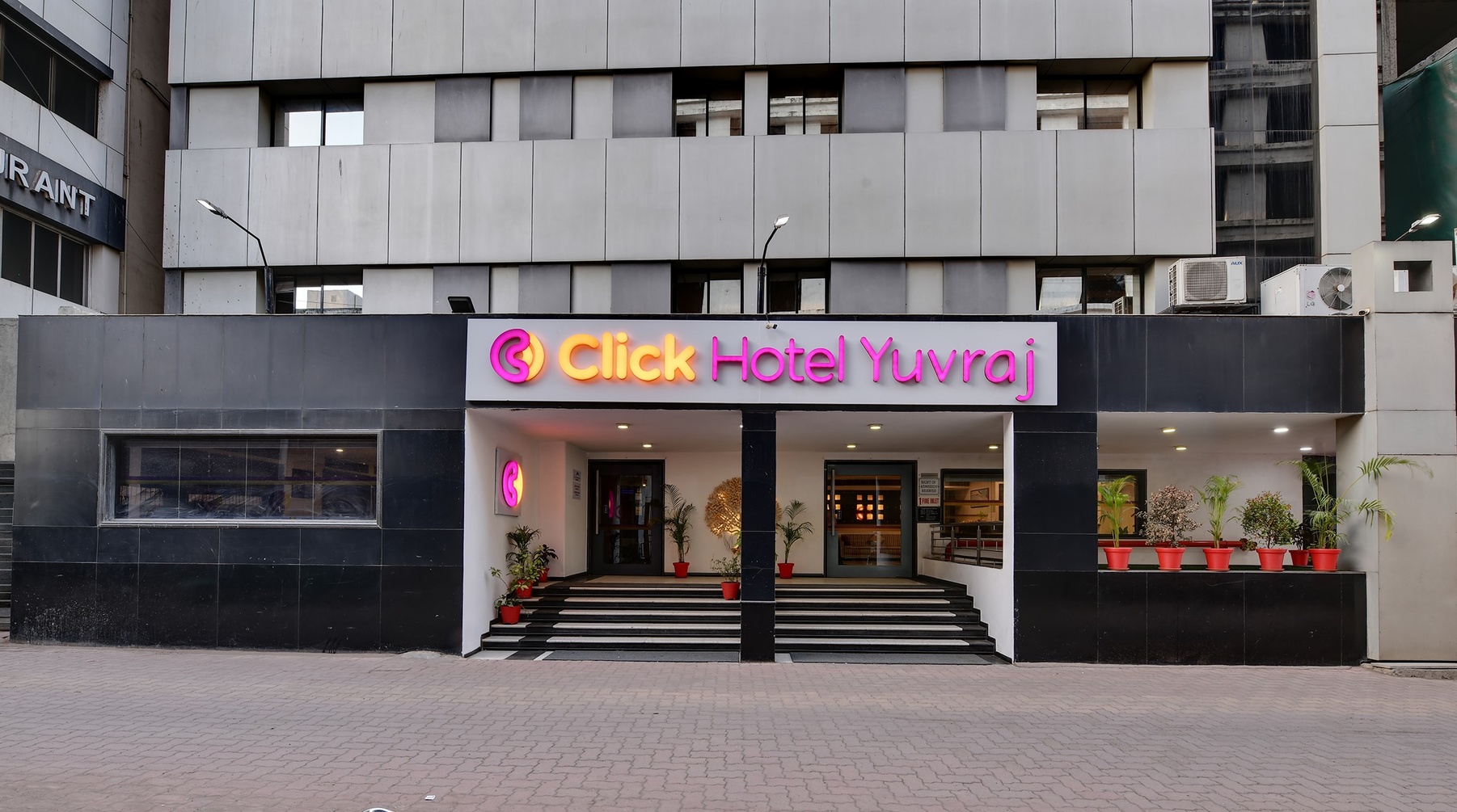 Click Hotel Yuvraj Surat (Formerly known as Best Western Yuvraj) photo 1
