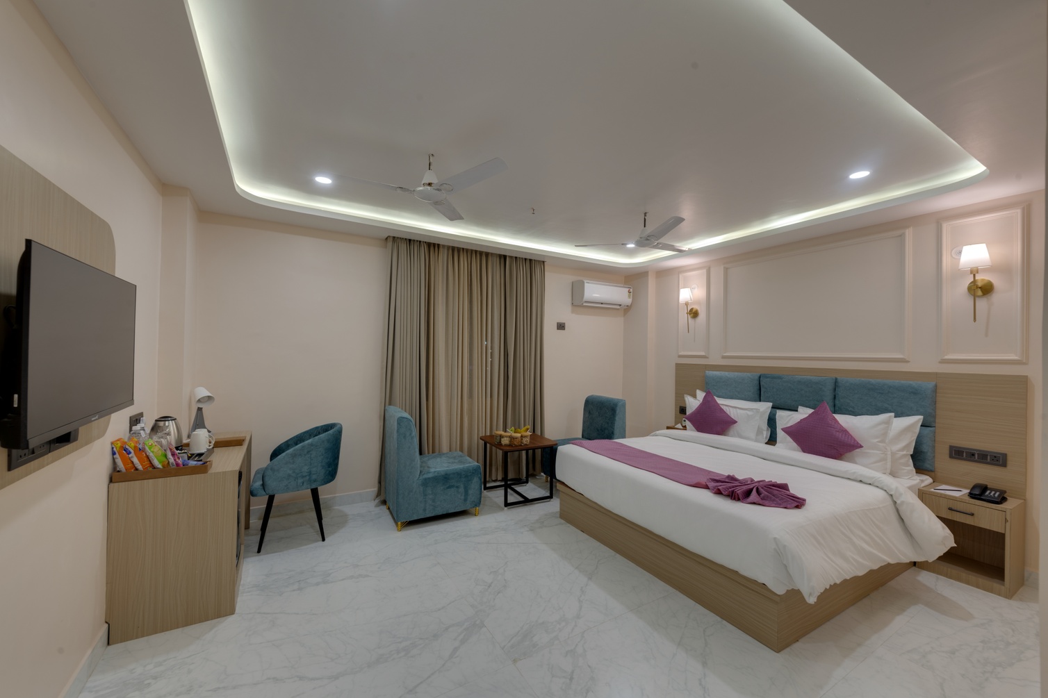 Premium Room at Click Collection Ayodhya - Photo 1