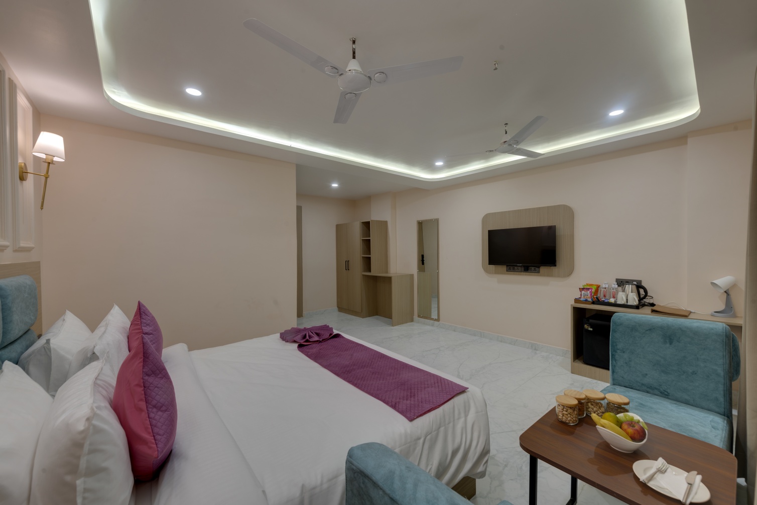 Superior Room at Click Collection Ayodhya - Photo 2