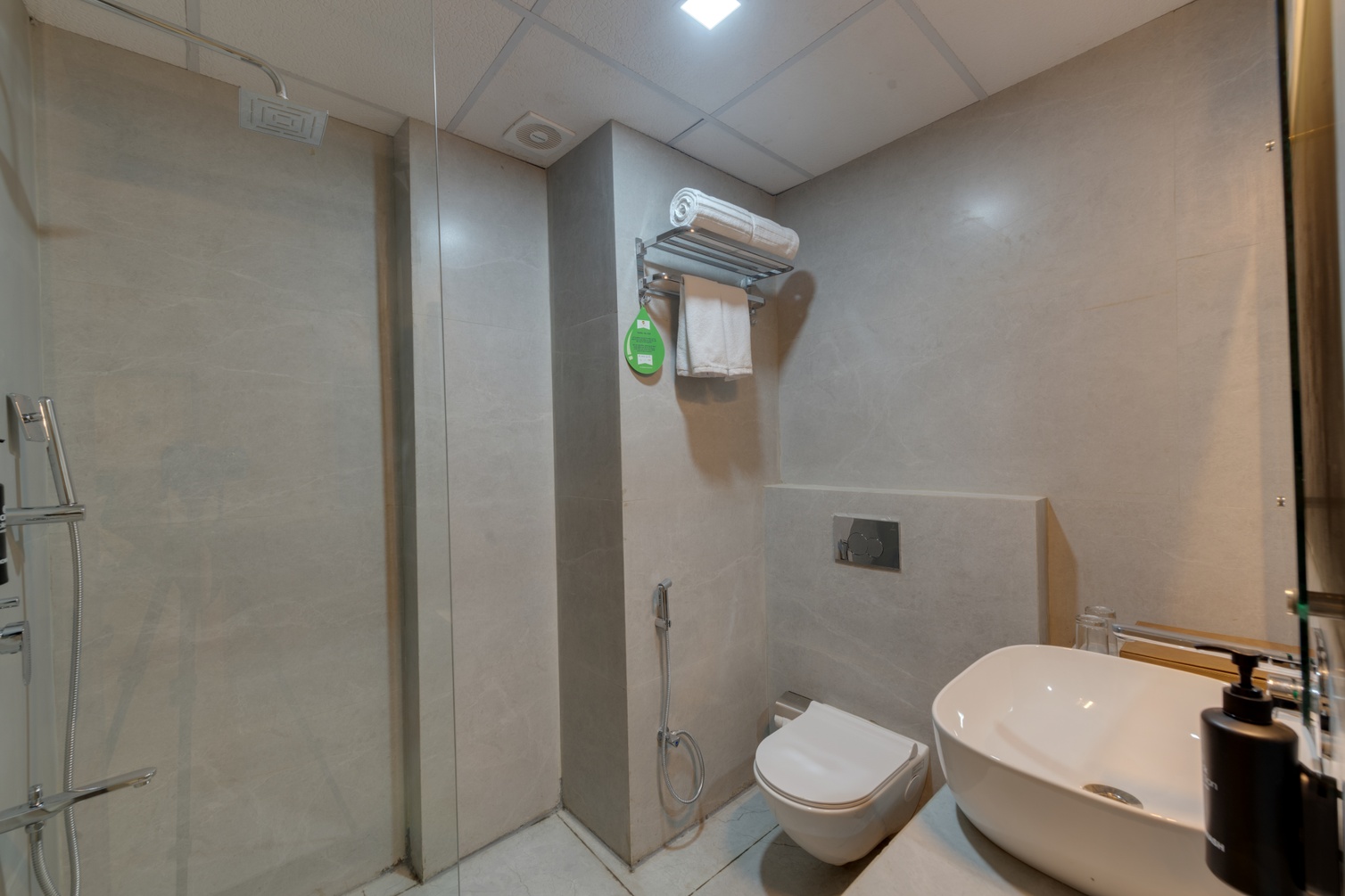 Superior Room at Click Collection Ayodhya - Photo 3