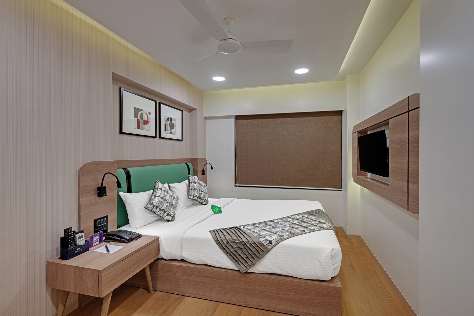 Premium Room at Click Hotel, Andheri MIDC - Photo 1