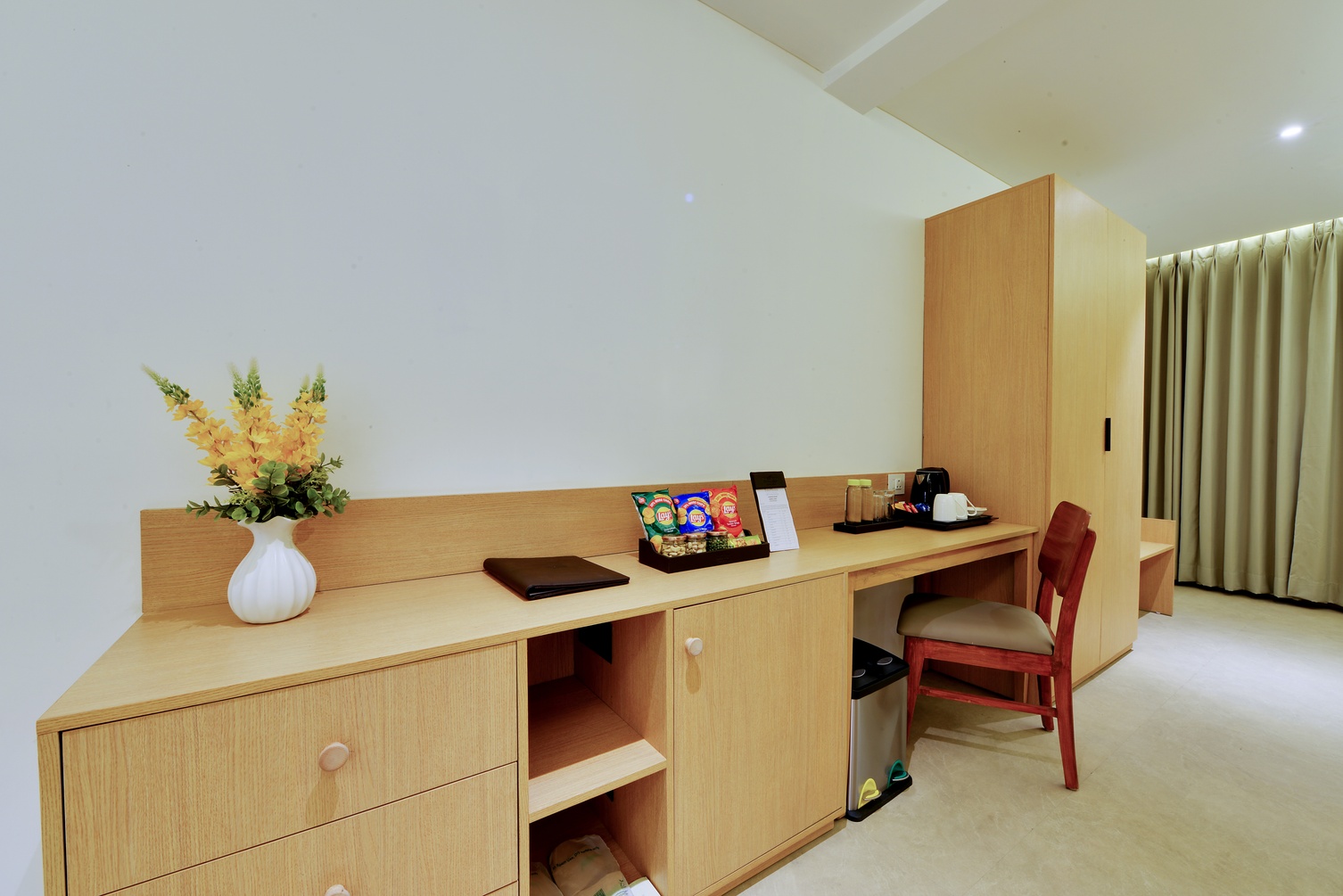 Fern Club Room, 1 King Bed at The Fern Vishranta Resort, Kamrej-Surat - Photo 2