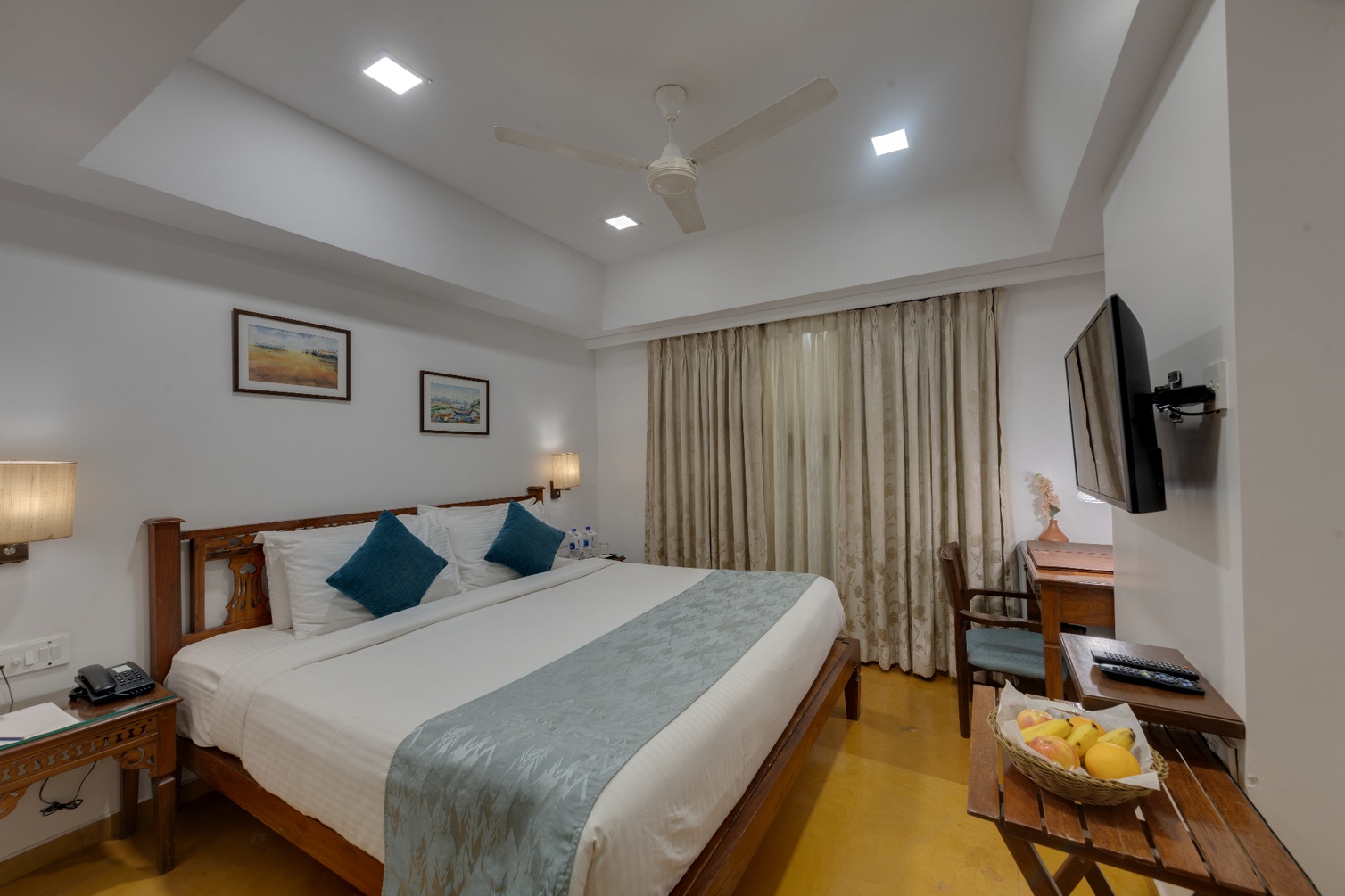 Deluxe With Balcony Room at Comfort Inn Emerald - Photo 3