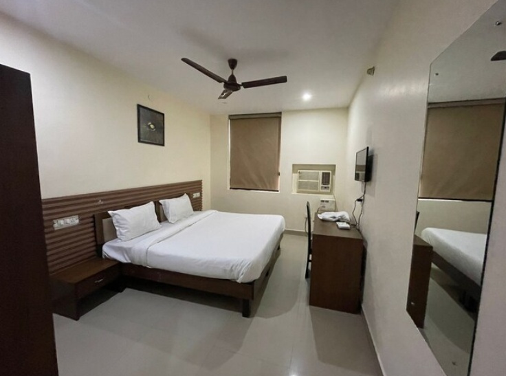 Deluxe Room at The Hoften GK Regency, Bathinda - Photo 3