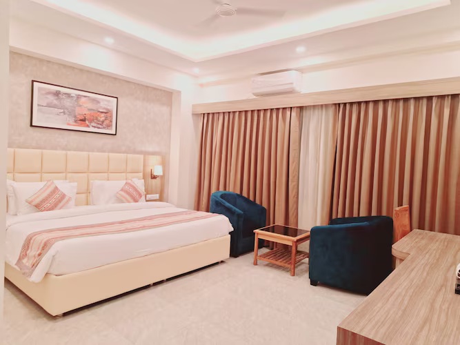 Winter Green Room, 1 King Bed at The Fern Residency, Bodhgaya - Photo 3