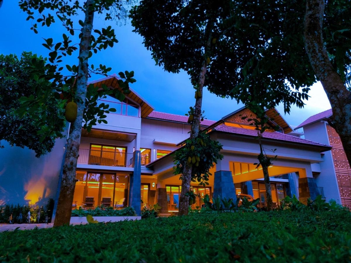 Sterling Lontano Waterfront - Wayanad photo 11