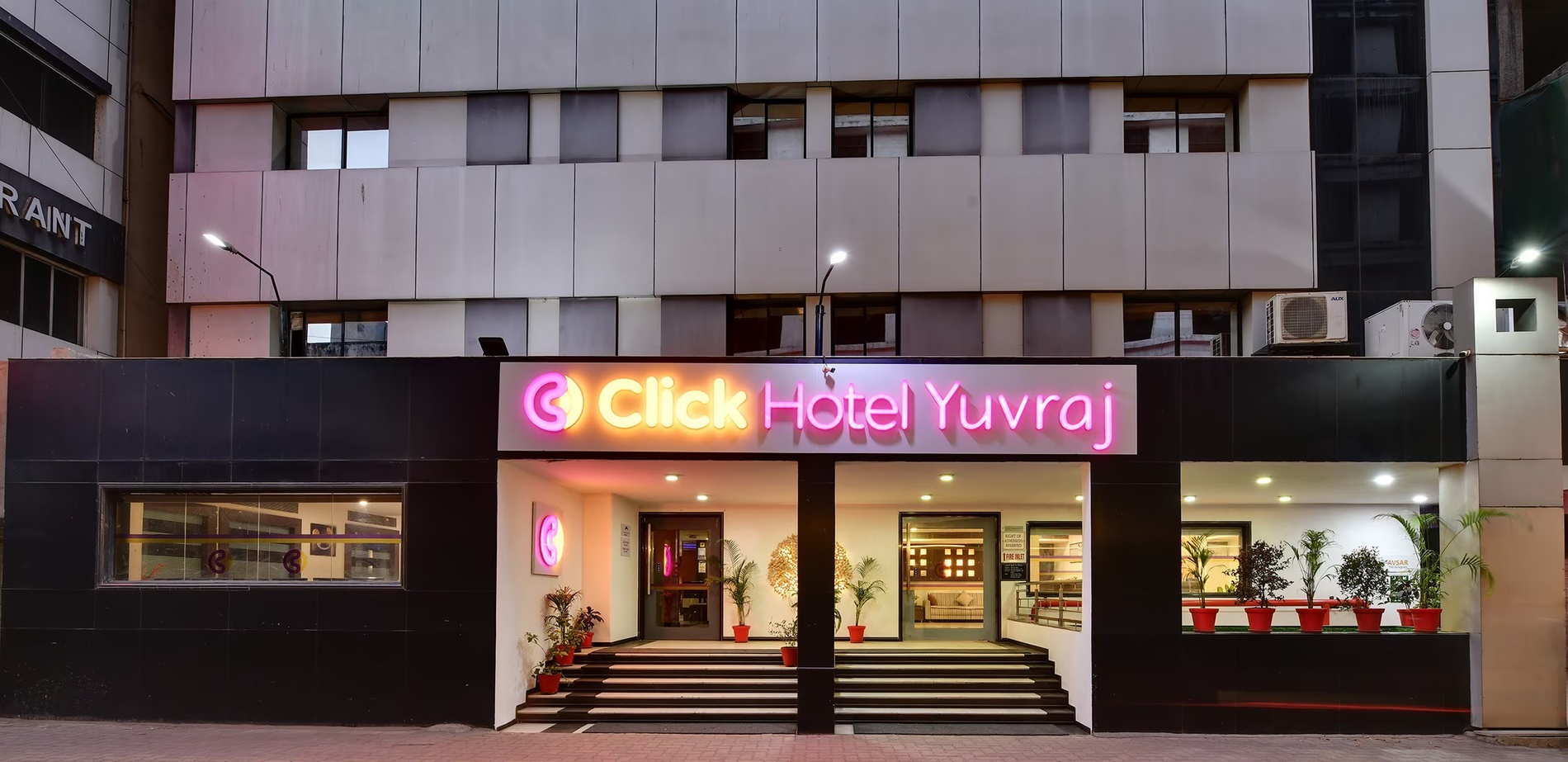 Click Hotel Yuvraj Surat (Formerly known as Best Western Yuvraj) photo 2