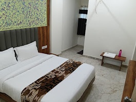 deluxe double room at hotel mg inn - Photo 1