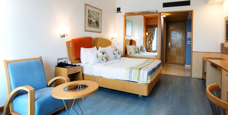 Winter Green Room, 1 King Bed at E-Square The Fern - An Ecotel Hotel, Pune - Photo 3