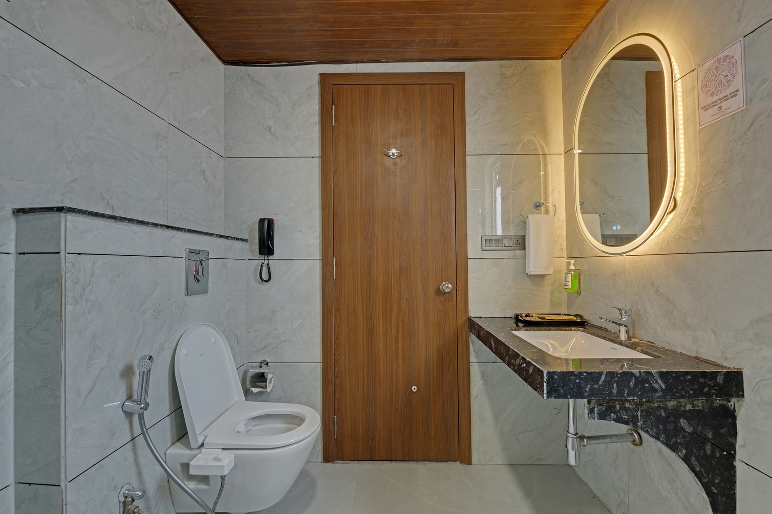 Executive Room at Click Collection Aster, Raja Park - Jaipur - Photo 2