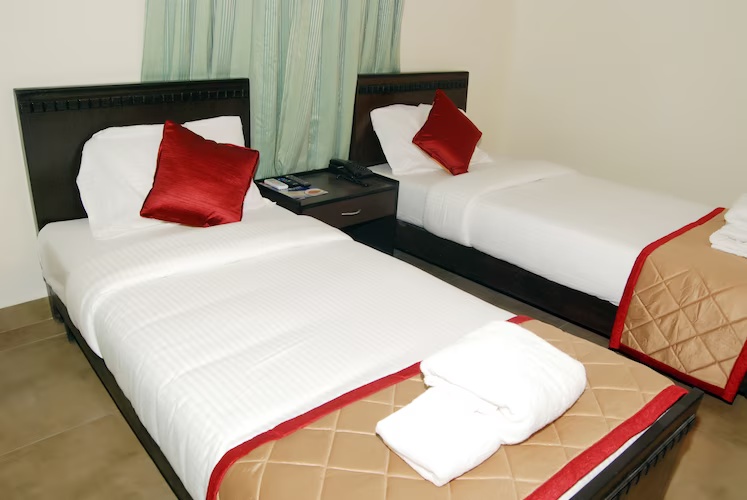 Deluxe Twin Room at The Altruist Business Stays - Manyata Tech Park - Photo 3