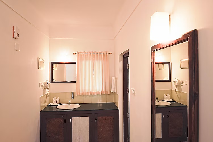 Garden View Premier Suite With Balcony at Sterling Vythiri Wayanad - Photo 3