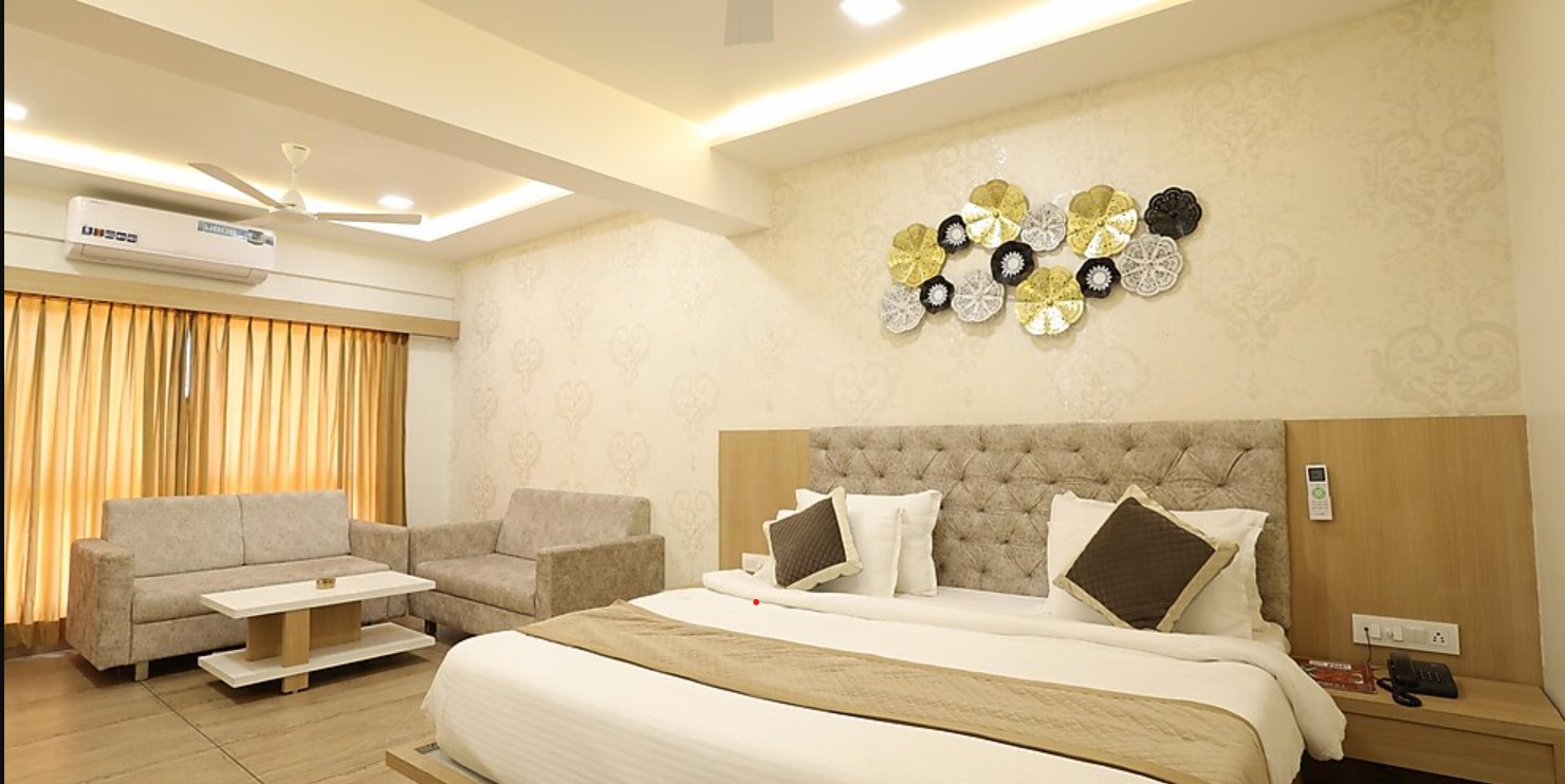 Executive AC at HOTEL PTC - Photo 1