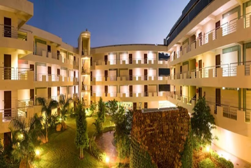 Sterling Yelagiri photo 8