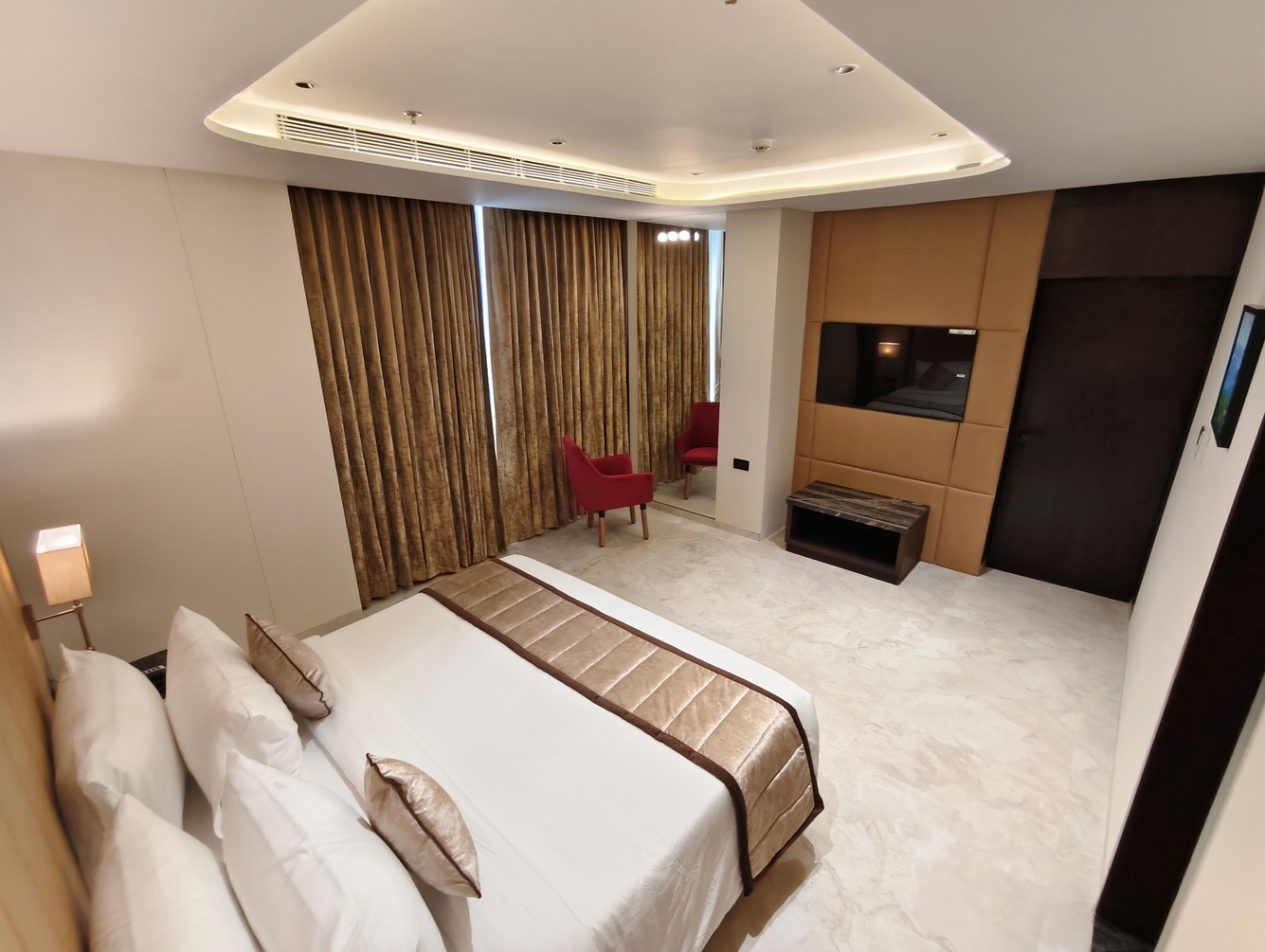 Hazel Suite, 1 King Bed at The Fern Residency, Solapur - Photo 2