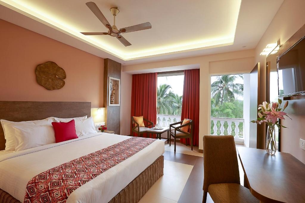 Classic Room with Balcony at Sterling Goa Varca - Photo 3