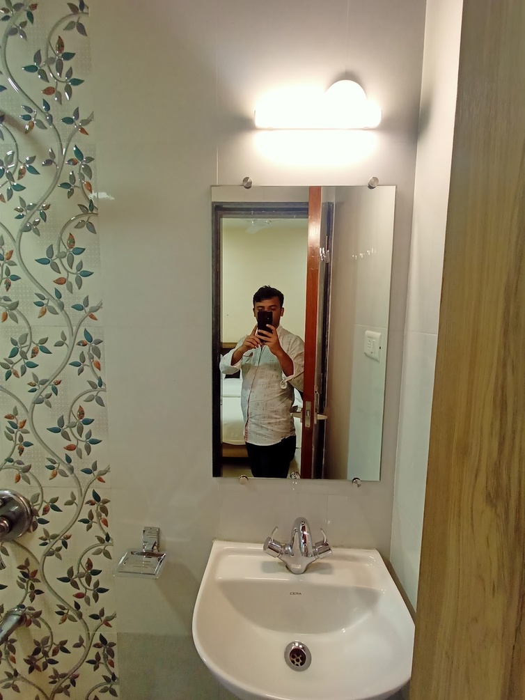 Standard AC Room - Standard Non AC - Clear, Quality and Comfort at Hotel Matruchhaya Lonavala - Photo 2