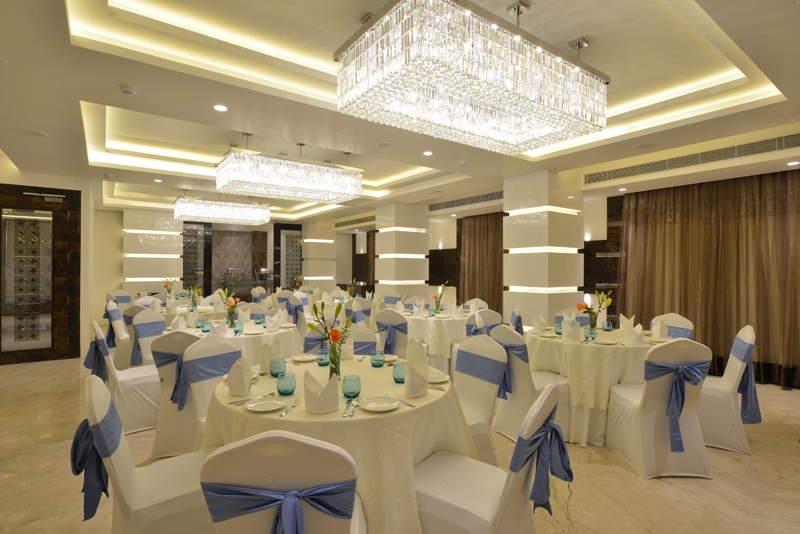Winter Green Room with Breakfast & Lunch or Dinner at The Fern Residency, Jaipur - Photo 3