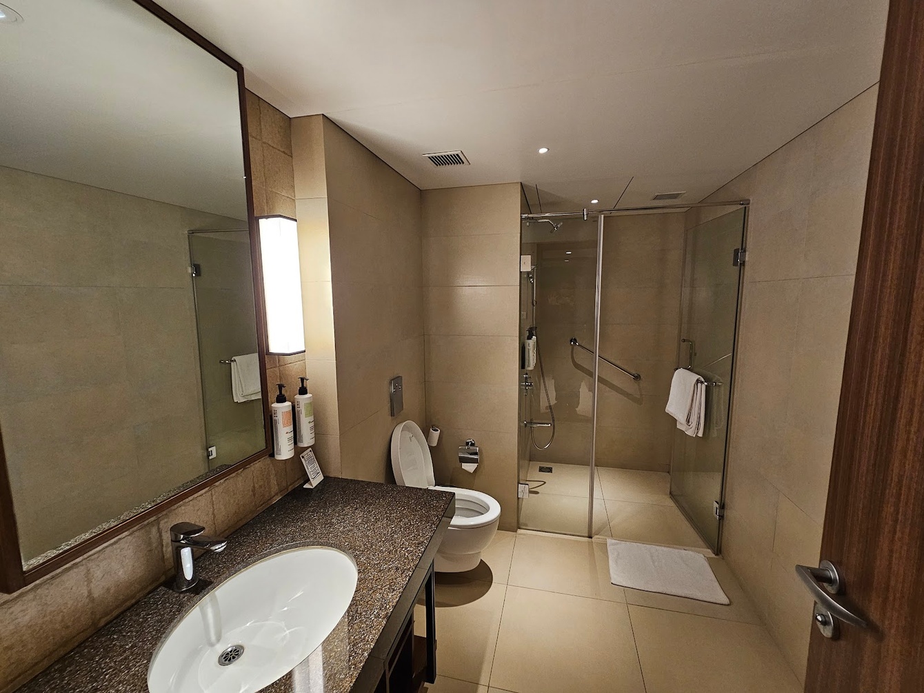 Suite at Club Mahindra Resort- Assonora, Goa - Photo 2