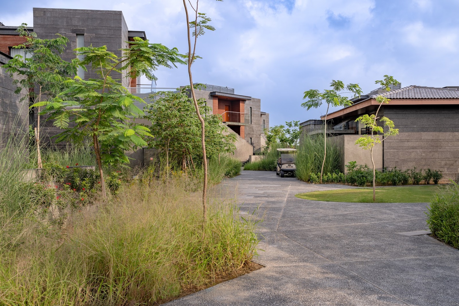 Zuper DeluxZ Balcony Room at MYSA Zinc Journey by The Fern, Nani Devati, Gujarat - Photo 3