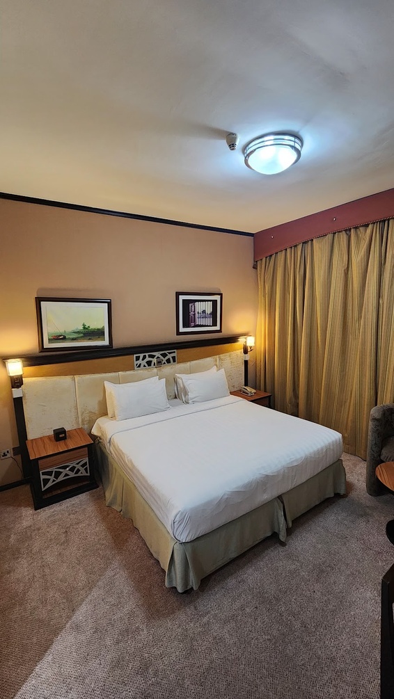 Deluxe Twin Room at THE PARK HOTEL Formerly Al Jawhara Gardens Hotel - Photo 2
