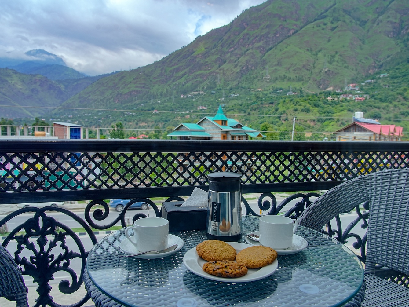 Deluxe With Balcony Single Room at Click Hotel Bhuntar - Photo 2