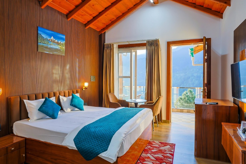 Super Deluxe Room With Mountain View at The Hoften Snowia Luxury Stay - Photo 3
