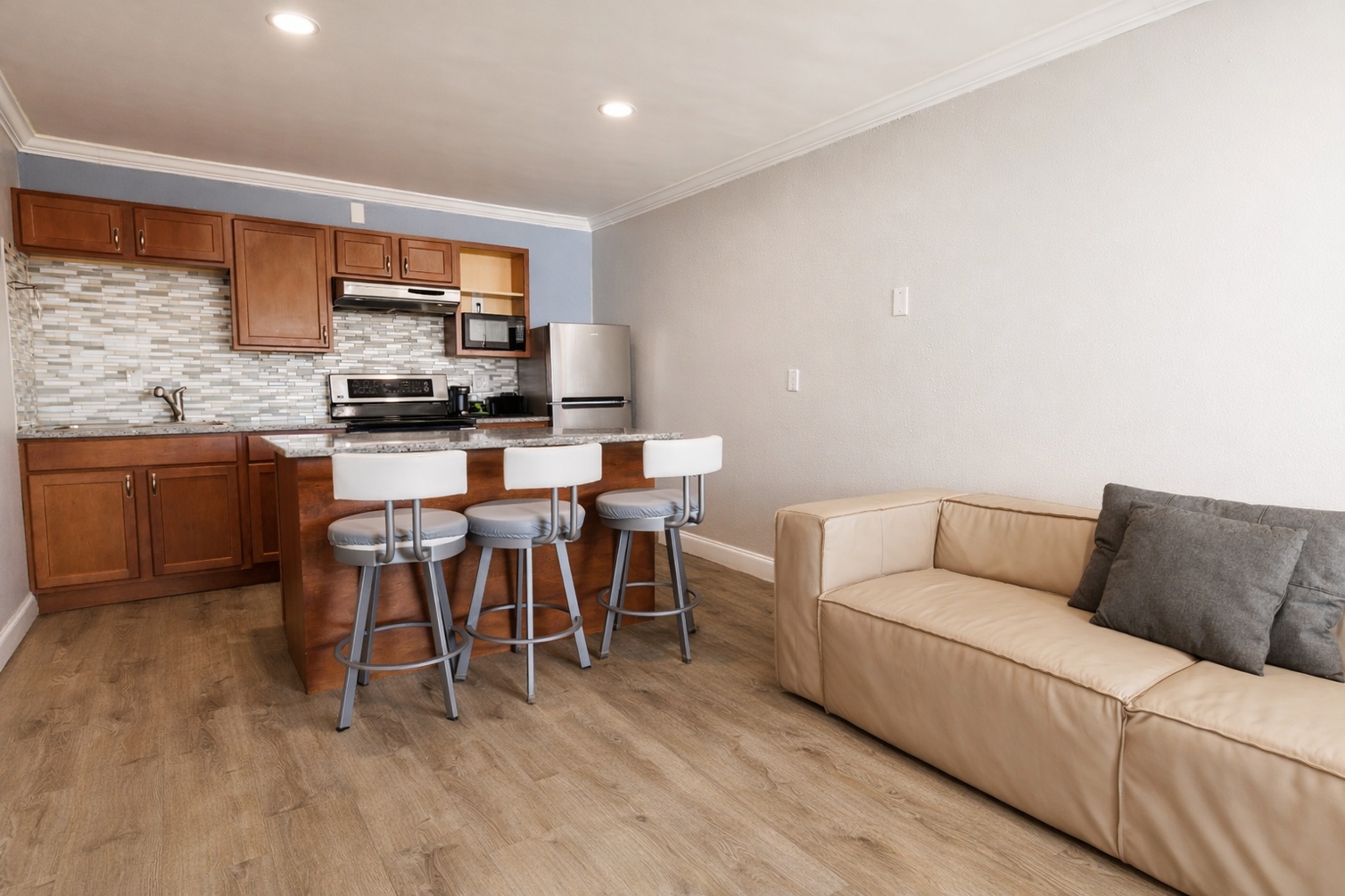 Suite at Destin Inn & Suites - Photo 1