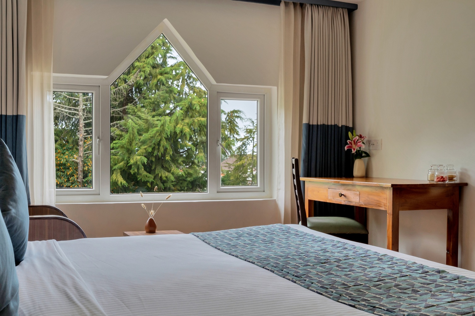 Premier Room at Sterling Ooty Elk Hill - Photo 2