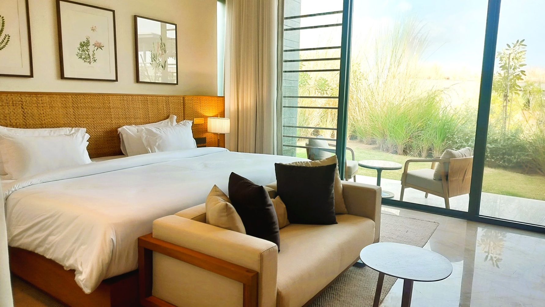 Zuper DeluxZ Room at MYSA Zinc Journey by The Fern, Nani Devati, Gujarat - Photo 2