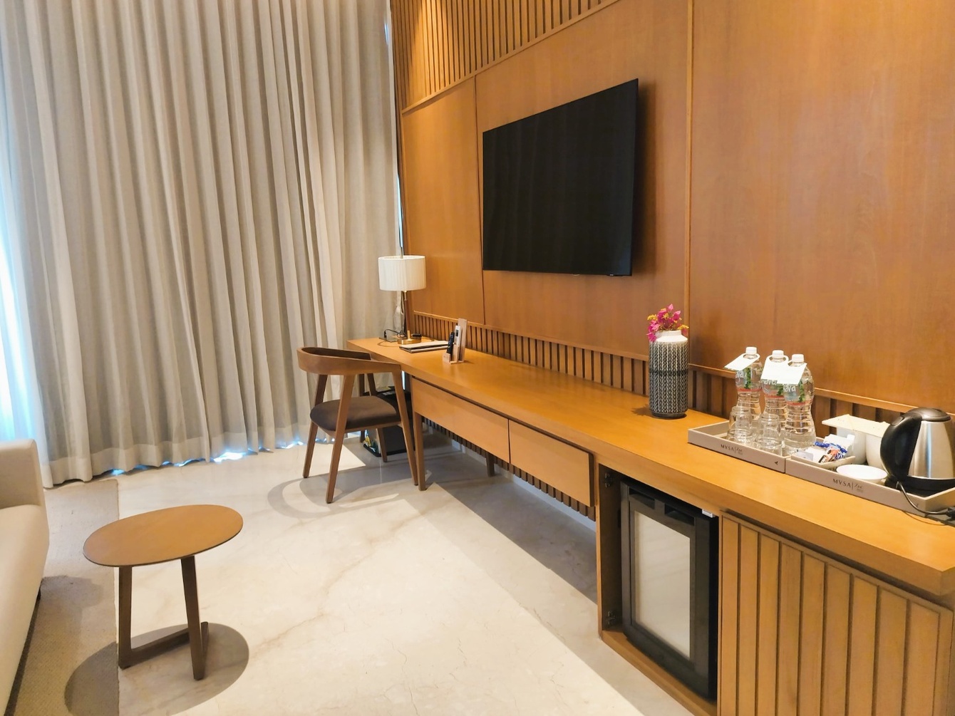 Zuper DeluxZ Room at MYSA Zinc Journey by The Fern, Nani Devati, Gujarat - Photo 3