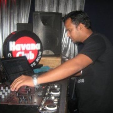 DJChris Fernandez