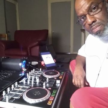 Dj Robski Da Old Skool Junkie-N-Da-Mixx 8/9/23 