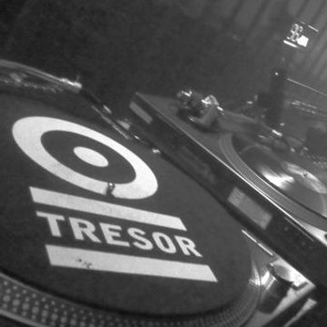 cute Tresor (1998)