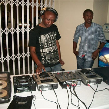 Deejay Van Tonder