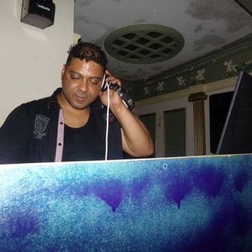 DJ ZeeK