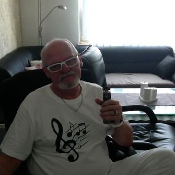 The good old times back in the 80`s . A Dario caminita mixdown. Compiled by DJ. Walter "S" © ℗ 2025 no discord!