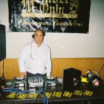 DJ GROOVIN GARCIA