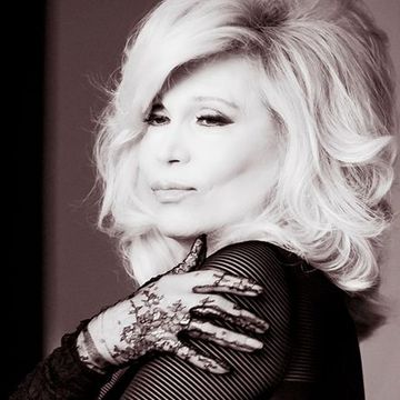 Amanda Lear - Favourite Singer (Chris Cox Follow Meee Dub)