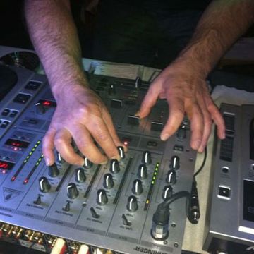 Massimo Berardi on the Mix Funky 80 N 1