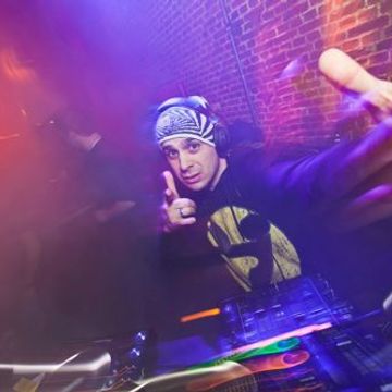 Jerry May - The Kids Want Techno (Liveset 24 08 25)