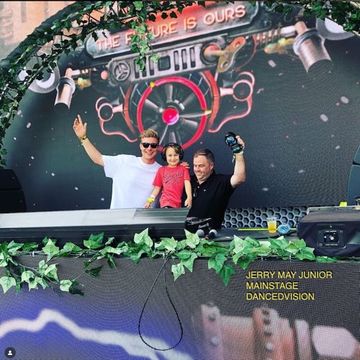 Jerry May - The Kids Want Techno (Liveset 09 08 25)
