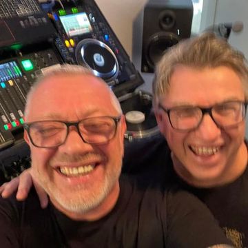 DJ Dave Bowen & Chappers Live on The Pirates Of Perth Easter Weekender