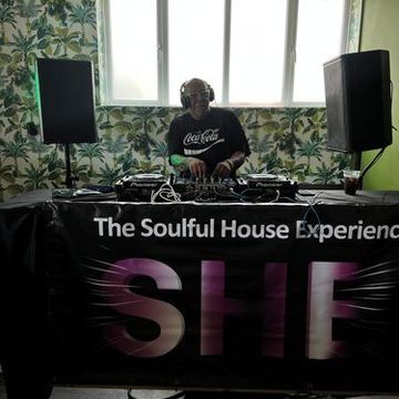 Groove London New pod No.18 11 09 25