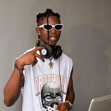 DJmickeyperry