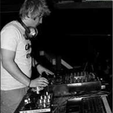 Dj Ermal Hamzaj