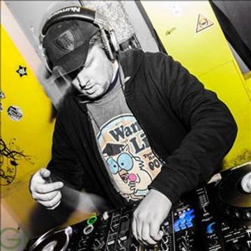 Nari & Milani vs Showtek & Justin Prime - Atomic Cannonball (Ronin Mashup)